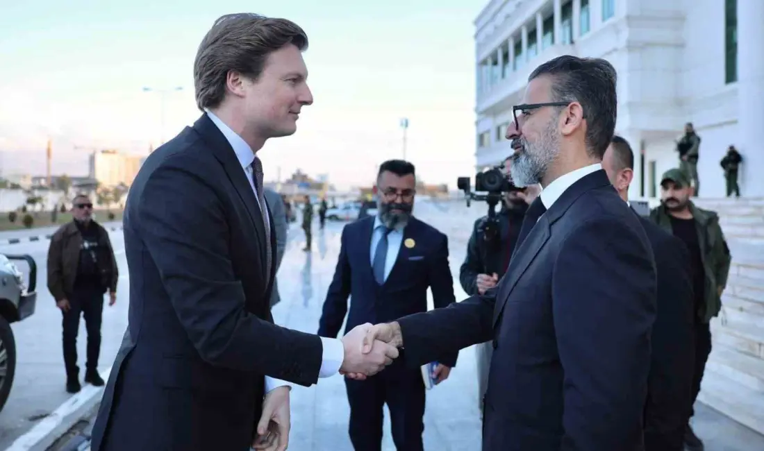 Hollanda Savunma Bakanı Ruben Brekelmans, 2015 yılında Hollanda Hava Kuvvetleri