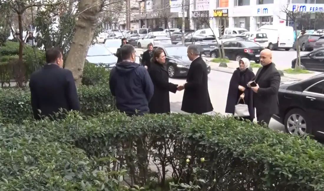 İçişleri Bakanı Ali Yerlikaya, Güngören’de bıçaklanarak öldürülen Atlas Çağlayan’ın ailesine