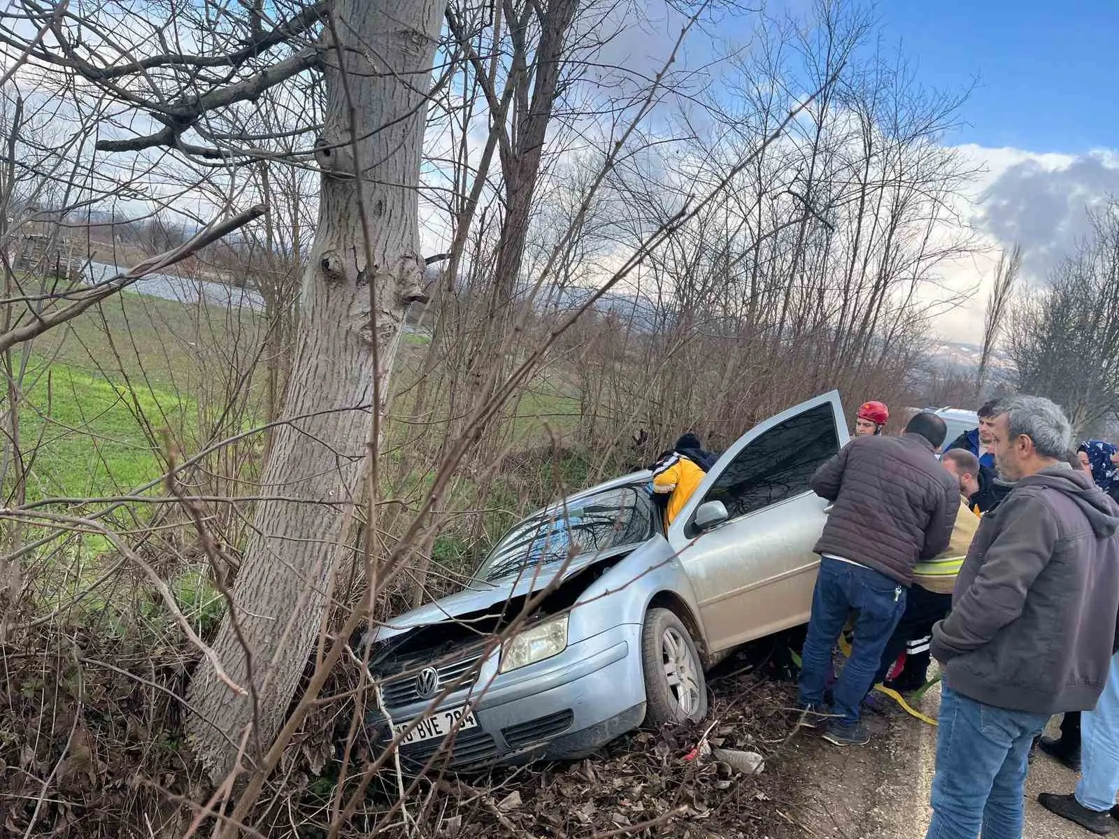 Bursa’nın İnegöl ilçesinde meydana gelen tek taraflı kazada, kontrolden çıkan