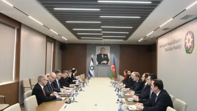 İsrail Dışişleri Bakanı Gideon Saar, Azerbaycan Dışişleri Bakanı Ceyhun Bayramov