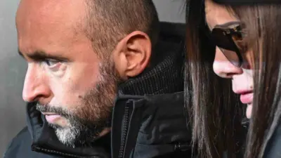 İsviçre’de yılbaşı gecesi kutlamaları sırasında 40 kişinin hayatını kaybettiği bar