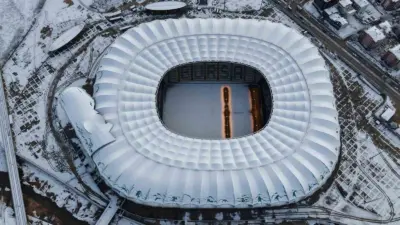 Bursa’da simge haline gelen mekanlar beyaza bürünürken, Timsah Arena Stadyumu’nun