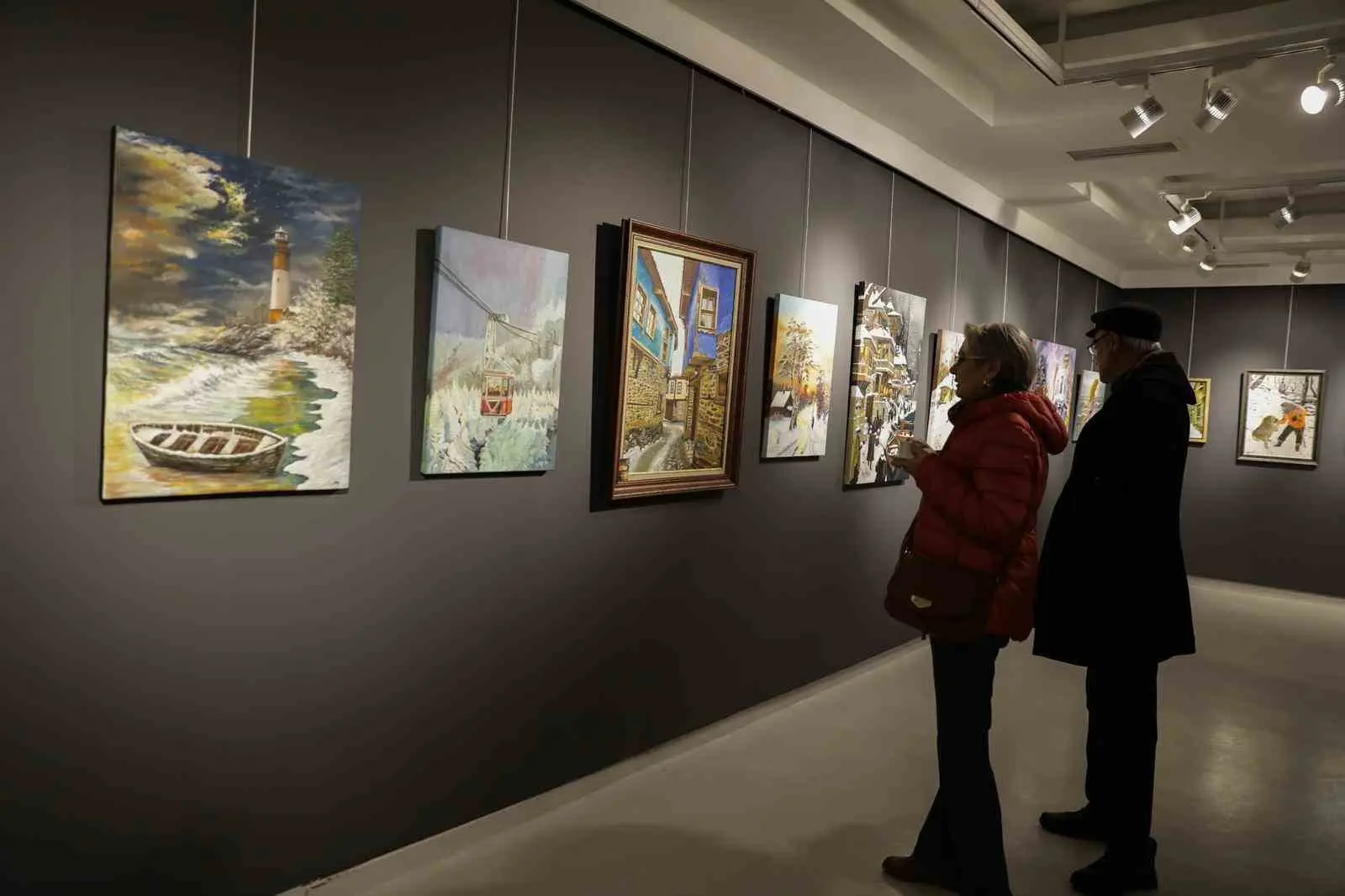 Bursa Kent Konseyi Ressamlar Çalışma Grubu’nun hazırladığı ’Yeni Yıla Merhaba’