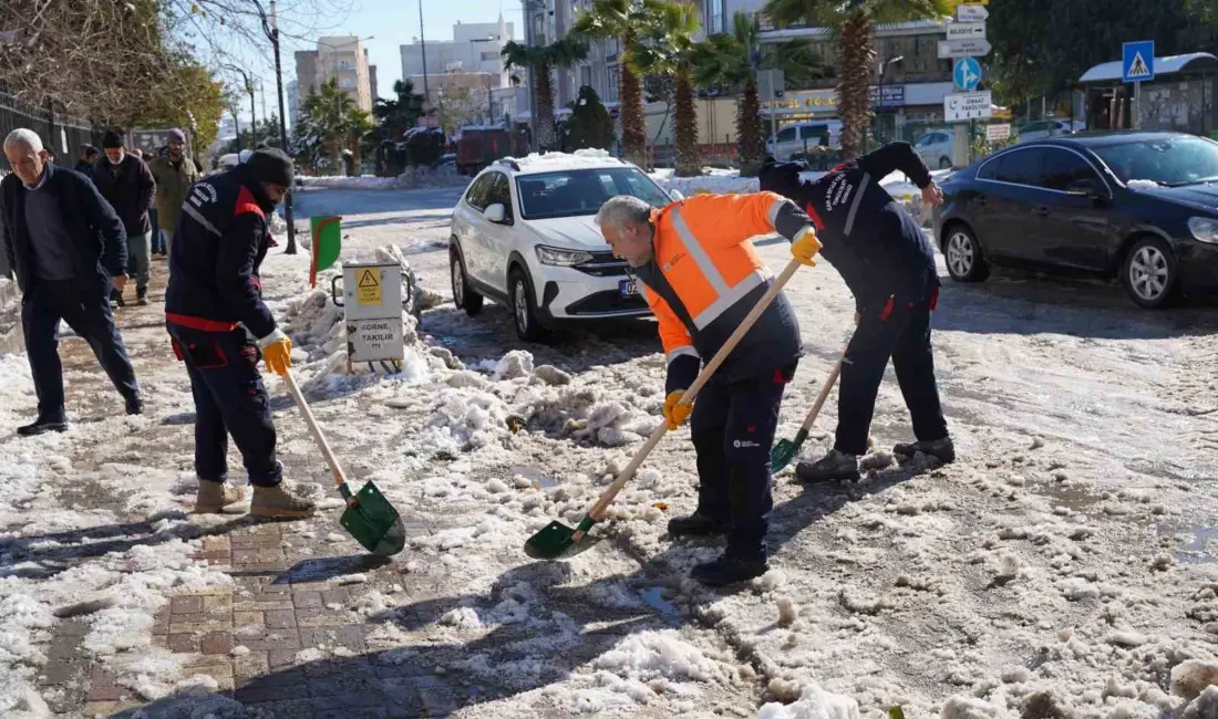 Adıyaman’ın Kahta Belediyesi, ilçe genelinde etkisini artıran kar yağışı ve