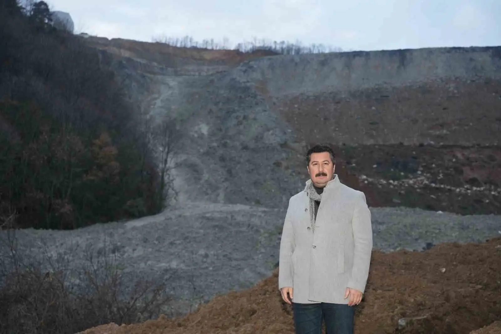 Yenişehir Belediye Başkanı Ercan Özel, Kirazlıyayla’da maden atık barajının çökmesi