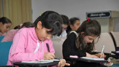 Osmangazi Belediyesi’nin çocukların yazma becerilerini geliştirmek amacıyla hayata geçirdiği Küçük