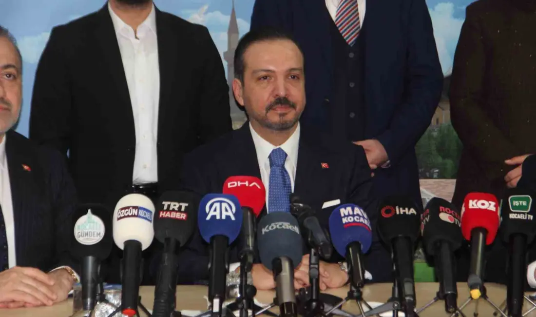 AK Parti Genel Başkan Yardımcısı Kürşad Zorlu, Kocaeli’deki basın toplantısında,