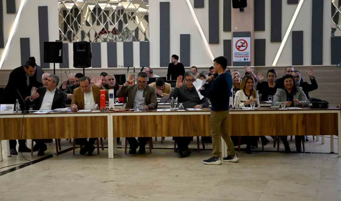 Kuşadası Belediye Meclisi, 2026 yılının ilk toplantısını gerçekleştirdi. Toplantıda, vatandaşlara