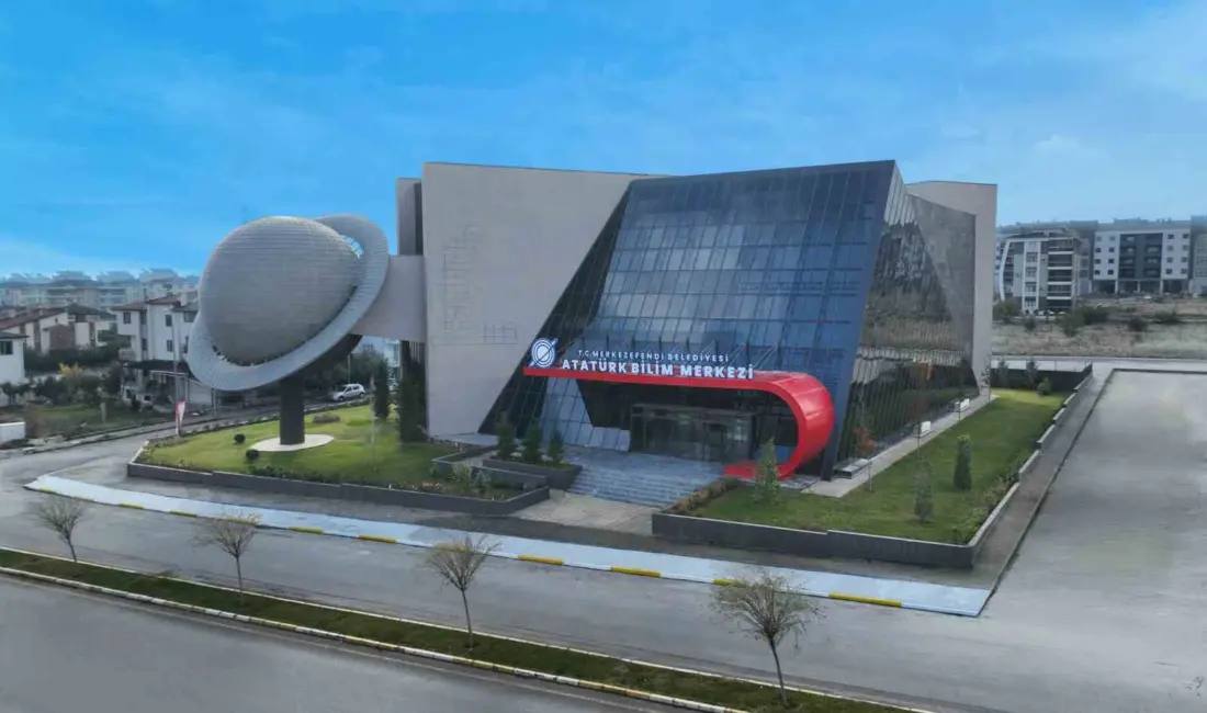 Merkezefendi Belediyesi’nce ilçeye kazandırılan Atatürk Bilim Merkezi, Cumhuriyet Halk Partisi