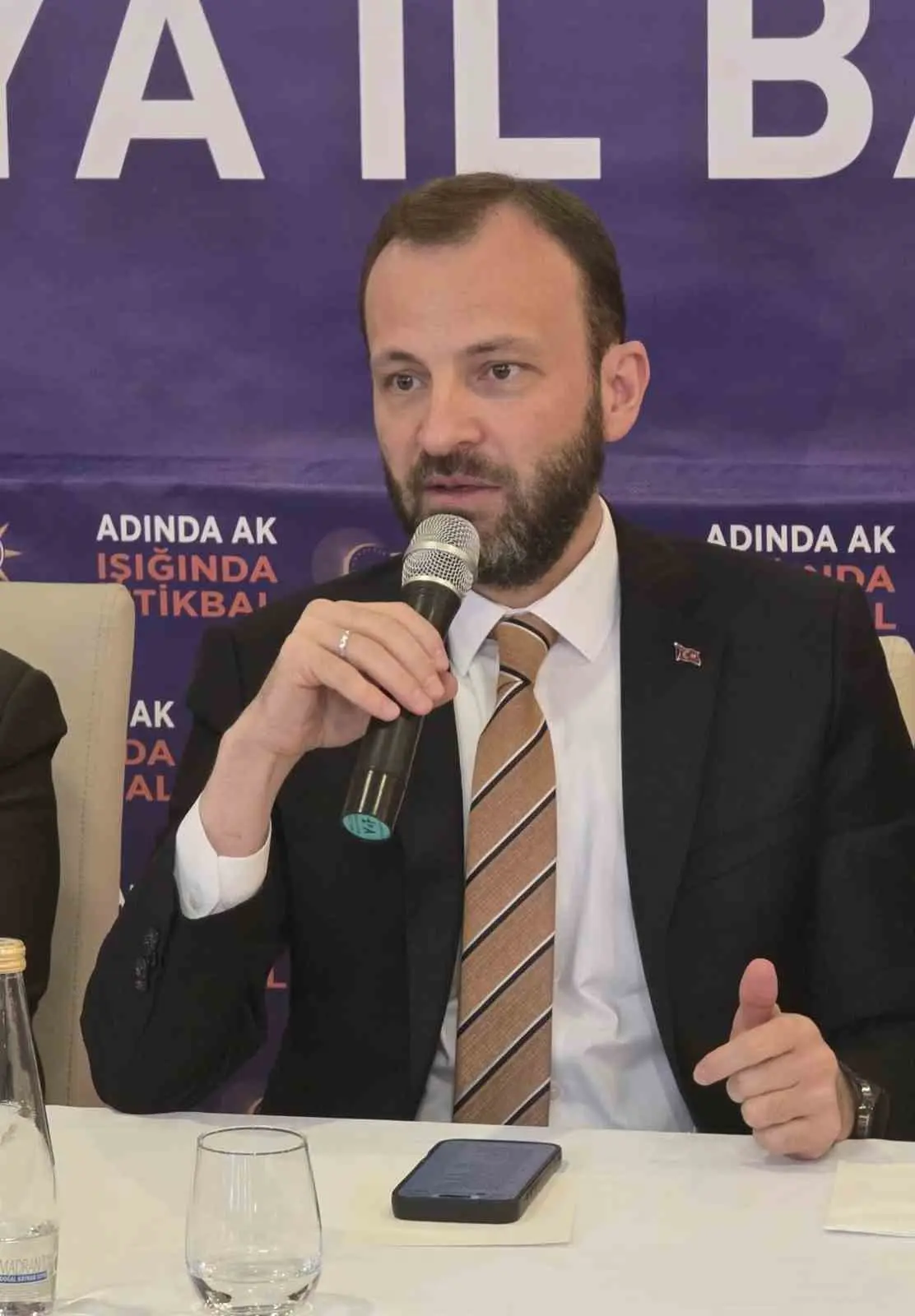 AK Parti Kütahya Milletvekili İsmail Çağlar Bayırcı, gençlere yönelik hizmet