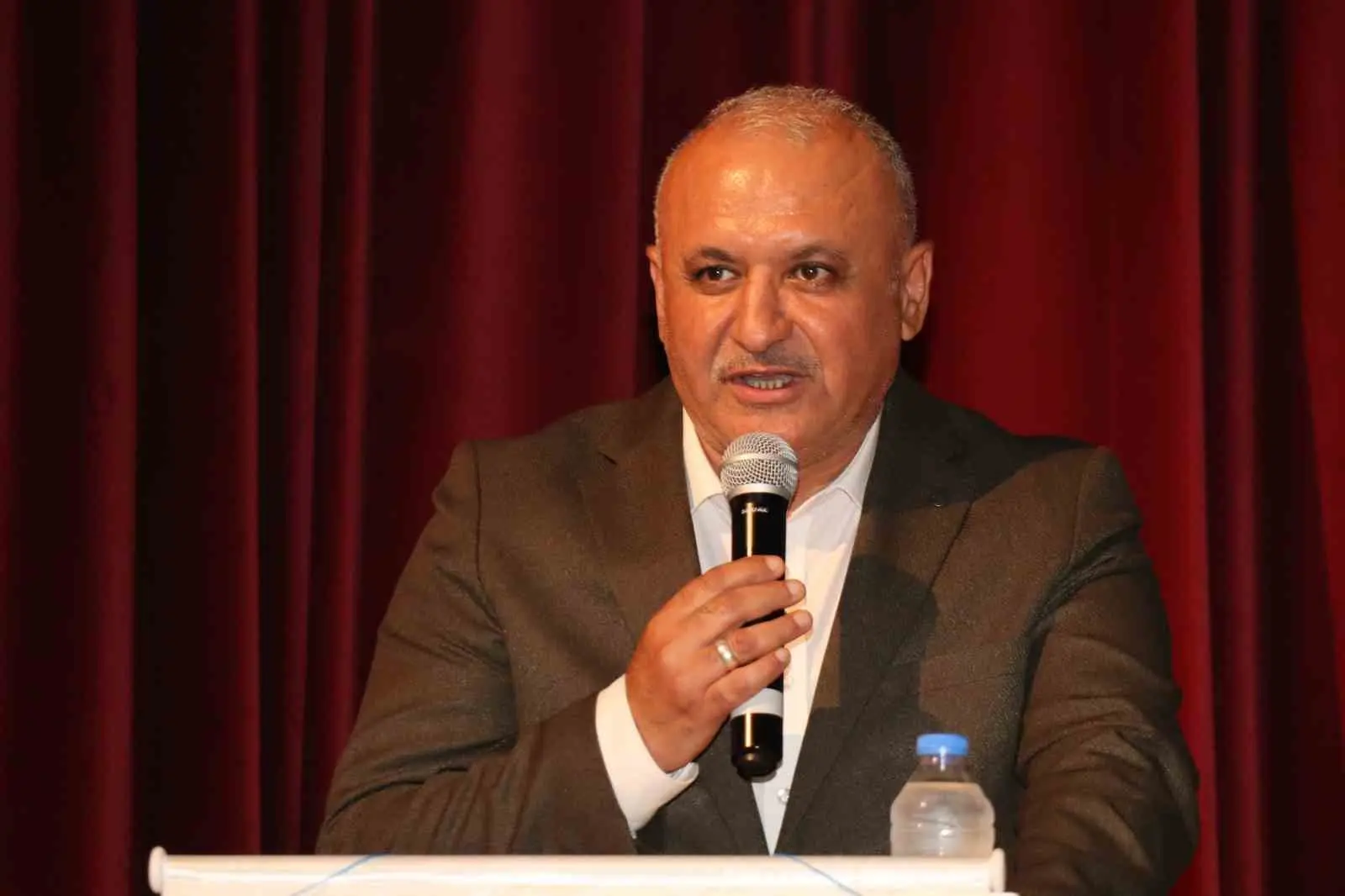 Memur Sen Antalya Temsilcisi ve Eğitim Bir Sen Şube Başkanı