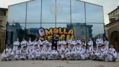 Yıldırım Belediyesi’nin, 5-13 yaş arasındaki çocuklara 23 farklı branşta eğitim