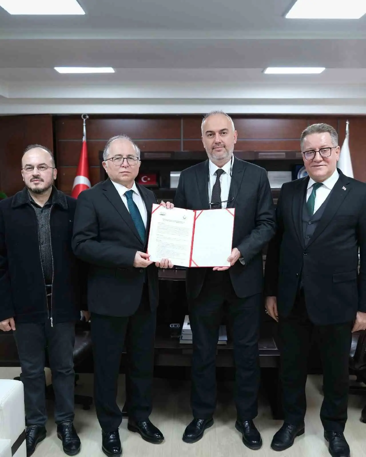 Kentin tüm dinamiklerle iş birliğini güçlendirmeyi hedefleyen Mudanya Üniversitesi, bu