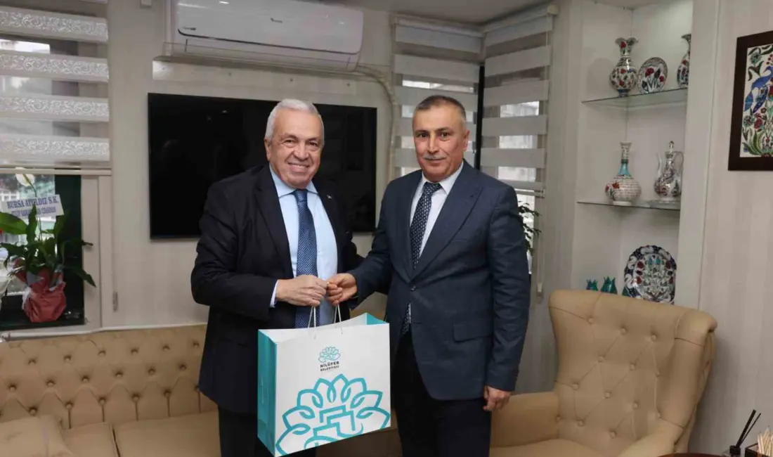 Nilüfer Belediye Başkanı Şadi Özdemir, Bursa İl Milli Eğitim Müdürü