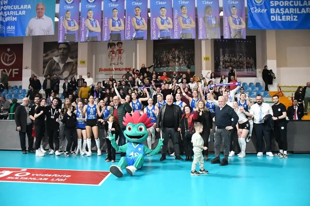 Vodafone Sultanlar Ligi’nin 14. haftasında seyircisi önünde Göztepe’yi konuk eden