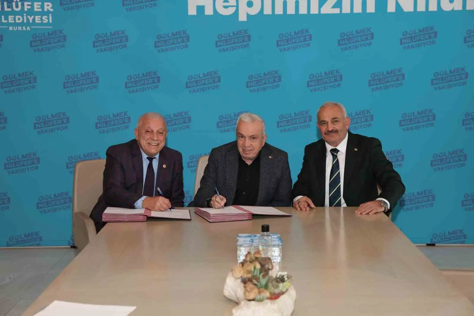 Nilüfer Belediyesi, ilçe genelindeki giyim ve semt pazarlarında düzeni sağlamak