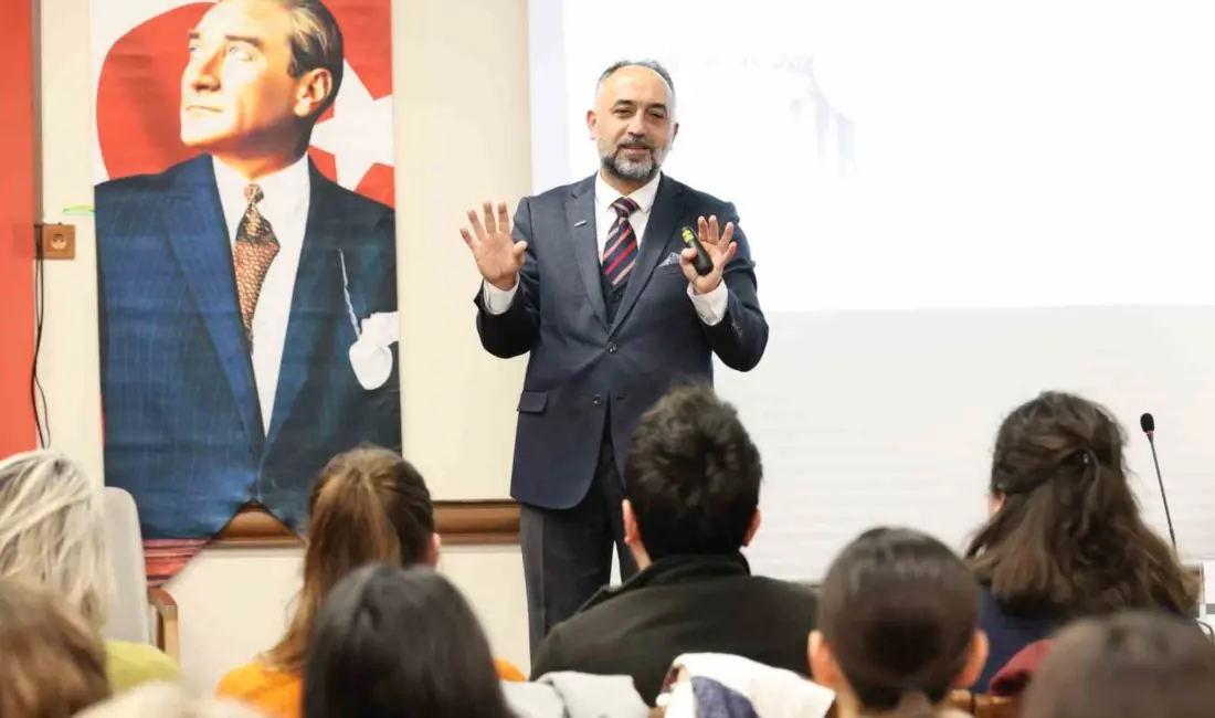 Osmangazi Belediyesi tarafından düzenlenen felsefe buluşmasında felsefenin gündelik hayatla nasıl