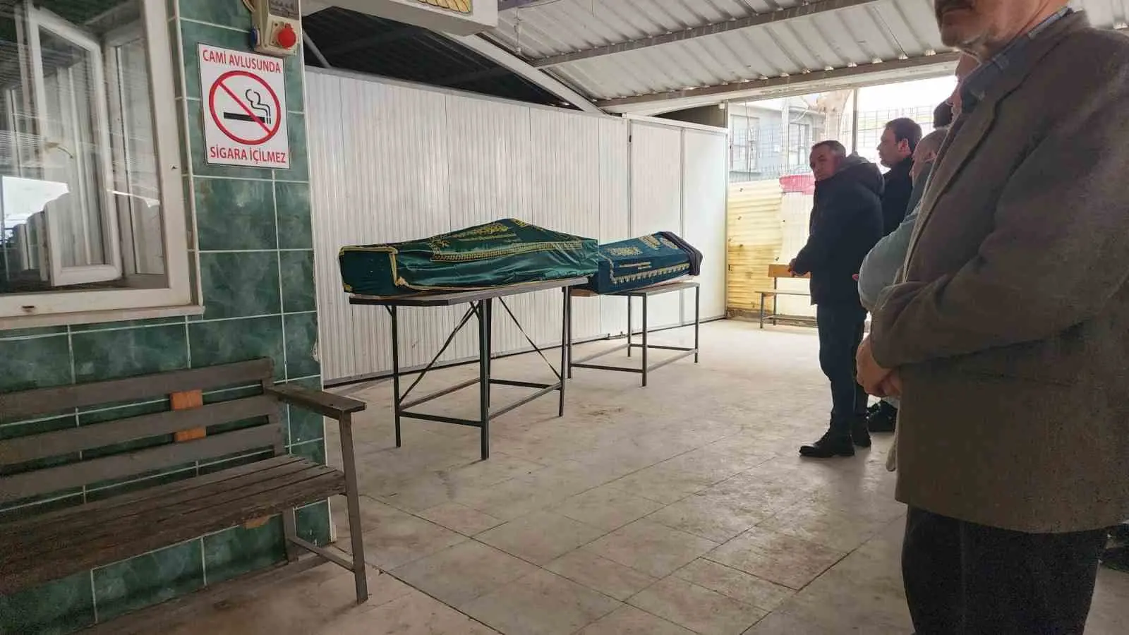 Kuzey Marmara Otoyolu Silivri gişelerinde yaşanan kazada, otomobil ile yolcu