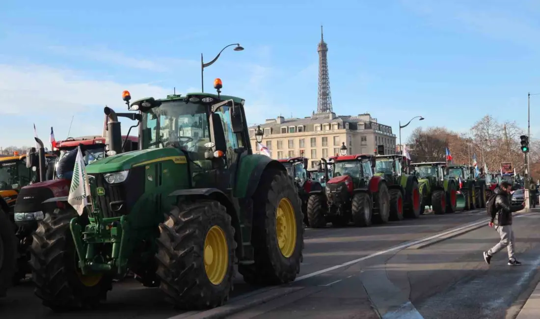 Fransa’da çiftçiler, Avrupa Birliği’nin (AB) Güney Amerika ülkeleriyle yakın zamanda