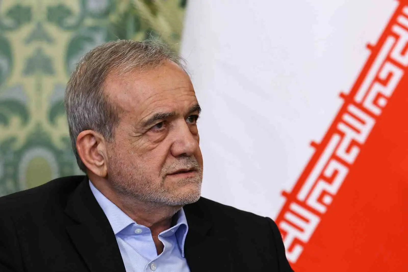 İran Cumhurbaşkanı Mesud Pezeşkiyan, Katar Emiri Şeyh Temim bin Hamad