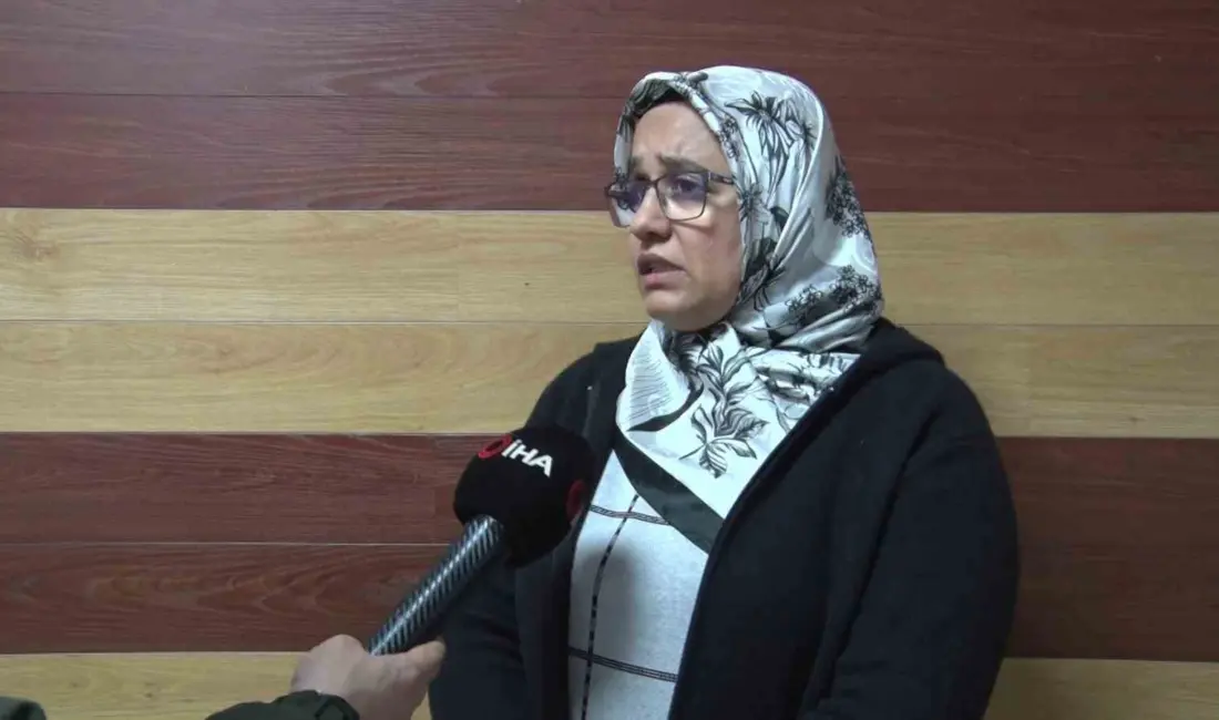 Bursa’da görev yapan bir öğretmen, kendisini jandarma karakol komutanı olarak