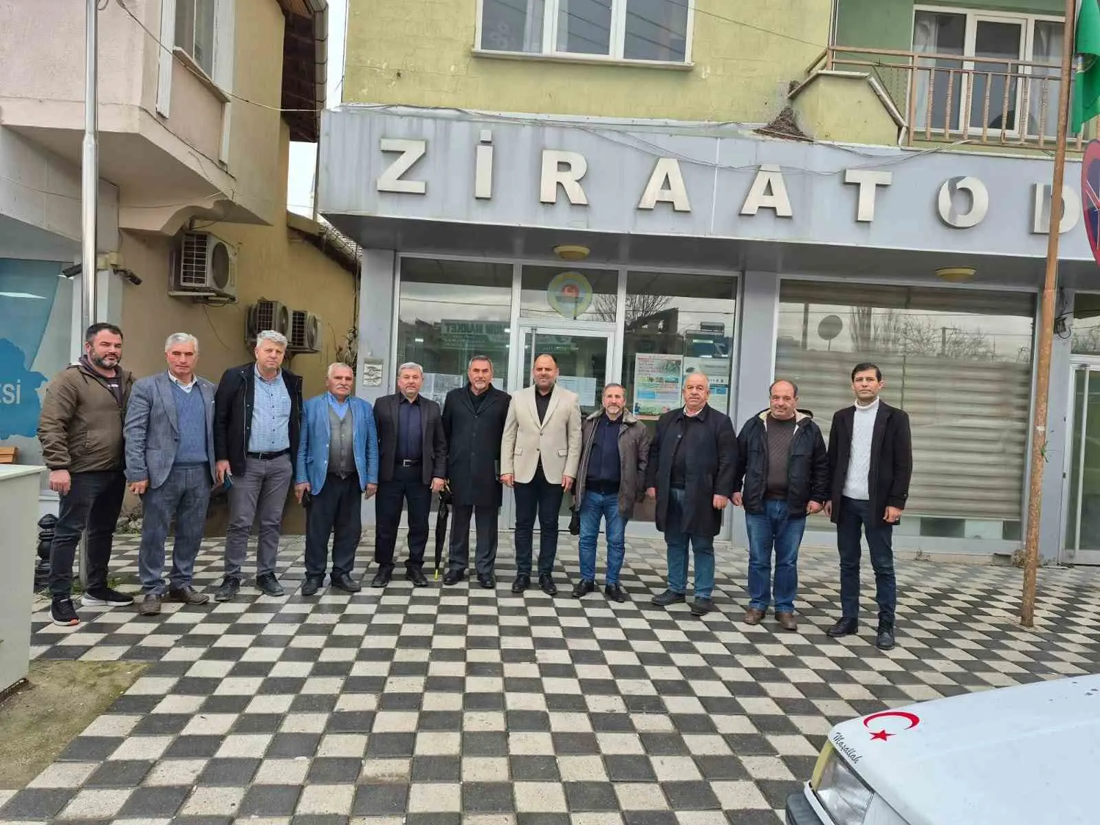 Selendi’de siyasi parti ilçe başkanları ve sivil toplum kuruluşları, yıllardır