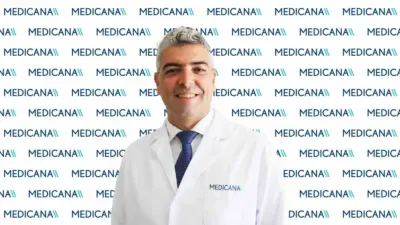 Kadın Hastalıkları ve Doğum Uzmanı Doç. Dr. Mustafa Burak Akselim,