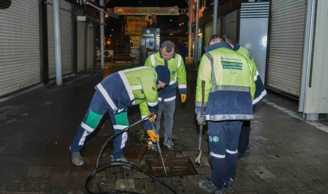 Bursa Büyükşehir Belediyesi, kentin göz bebeği konumundaki Tarihi Çarşı ve