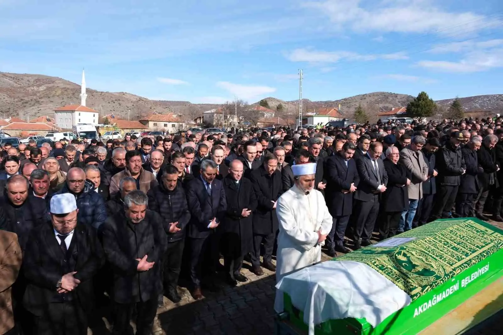 TBMM Başkanvekili Bekir Bozdağ’ın kayınvalidesi Yeter Dinç, Ankara’da tedavi gördüğü
