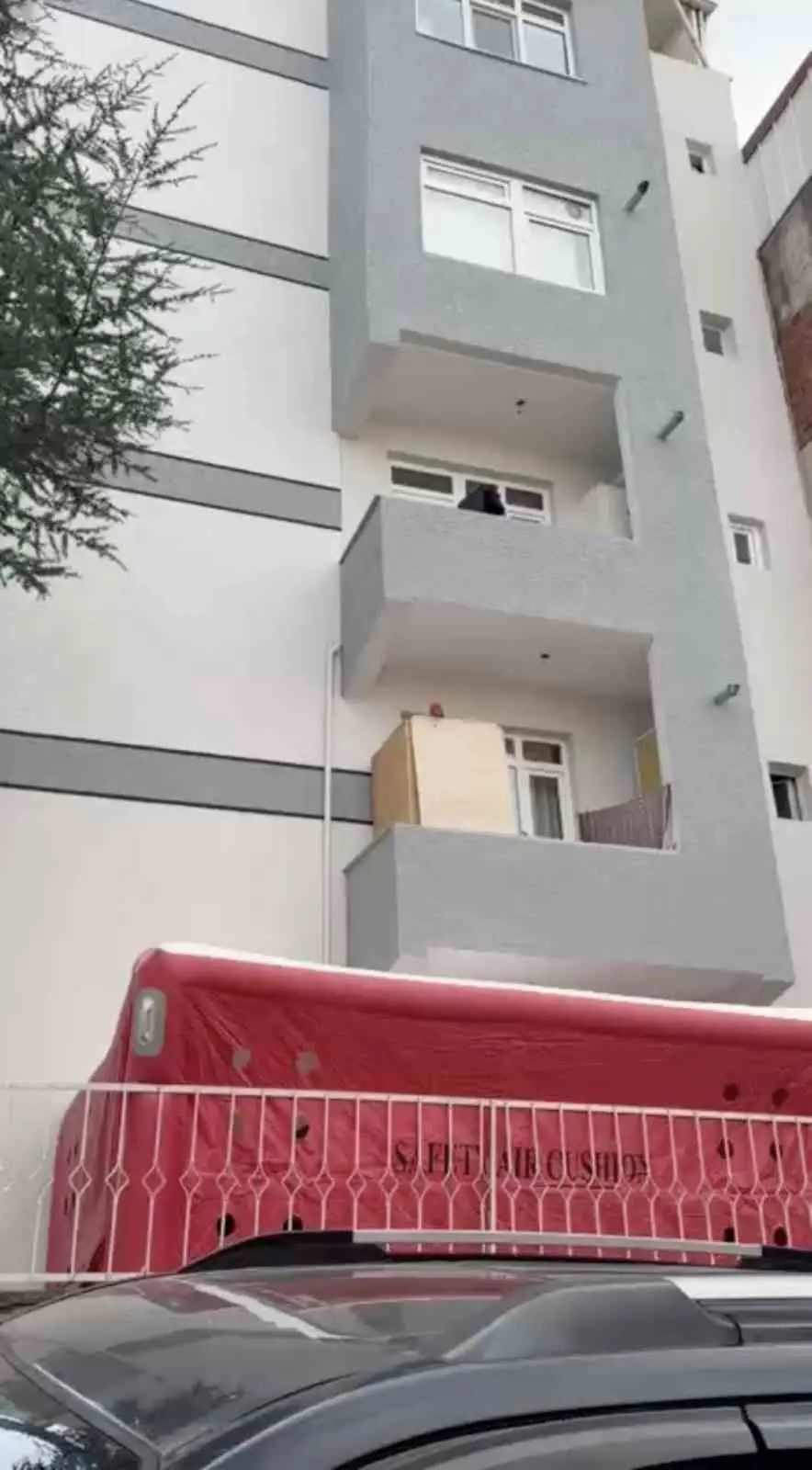 Bursa’da cezaevinden izinli çıkıp yılbaşı günü kız kardeşini ve 3