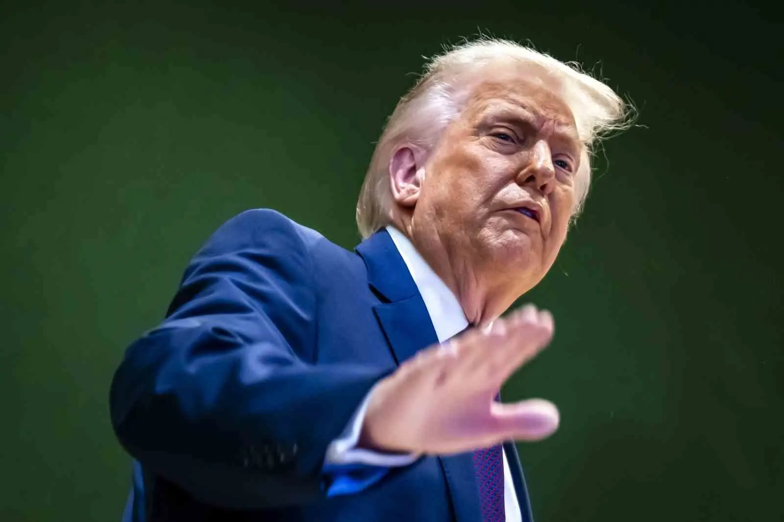 ABD Başkanı Donald Trump, Kanada Başbakanı Mark Carney’i hedef alarak,