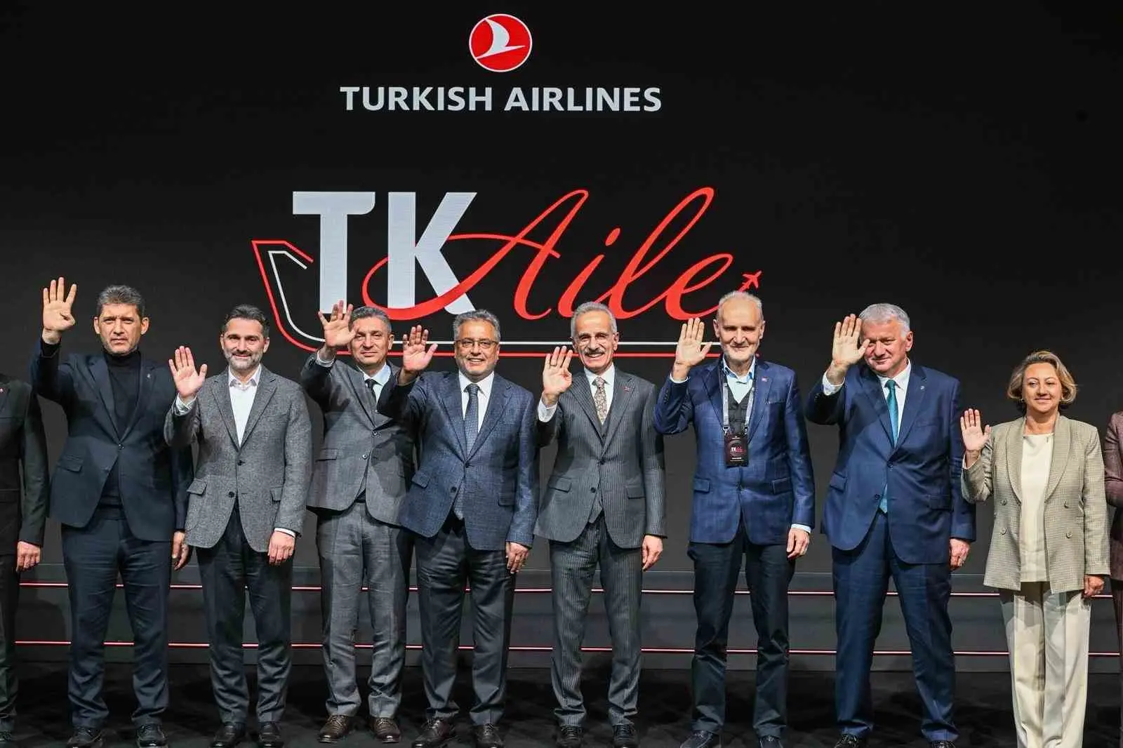 Ulaştırma ve Altyapı Bakanı Abdulkadir Uraloğlu, “Dış hatlarda 50 ülkede