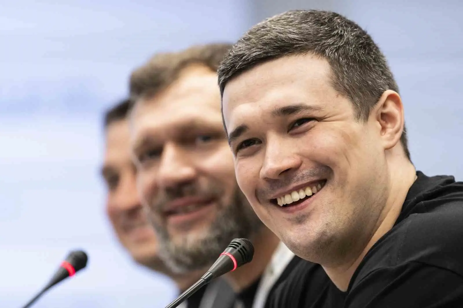 Ukrayna parlamentosu, Devlet Başkanı Vladimir Zelenskiy’in savunma bakanlığına Mykhailo Fedorov’u