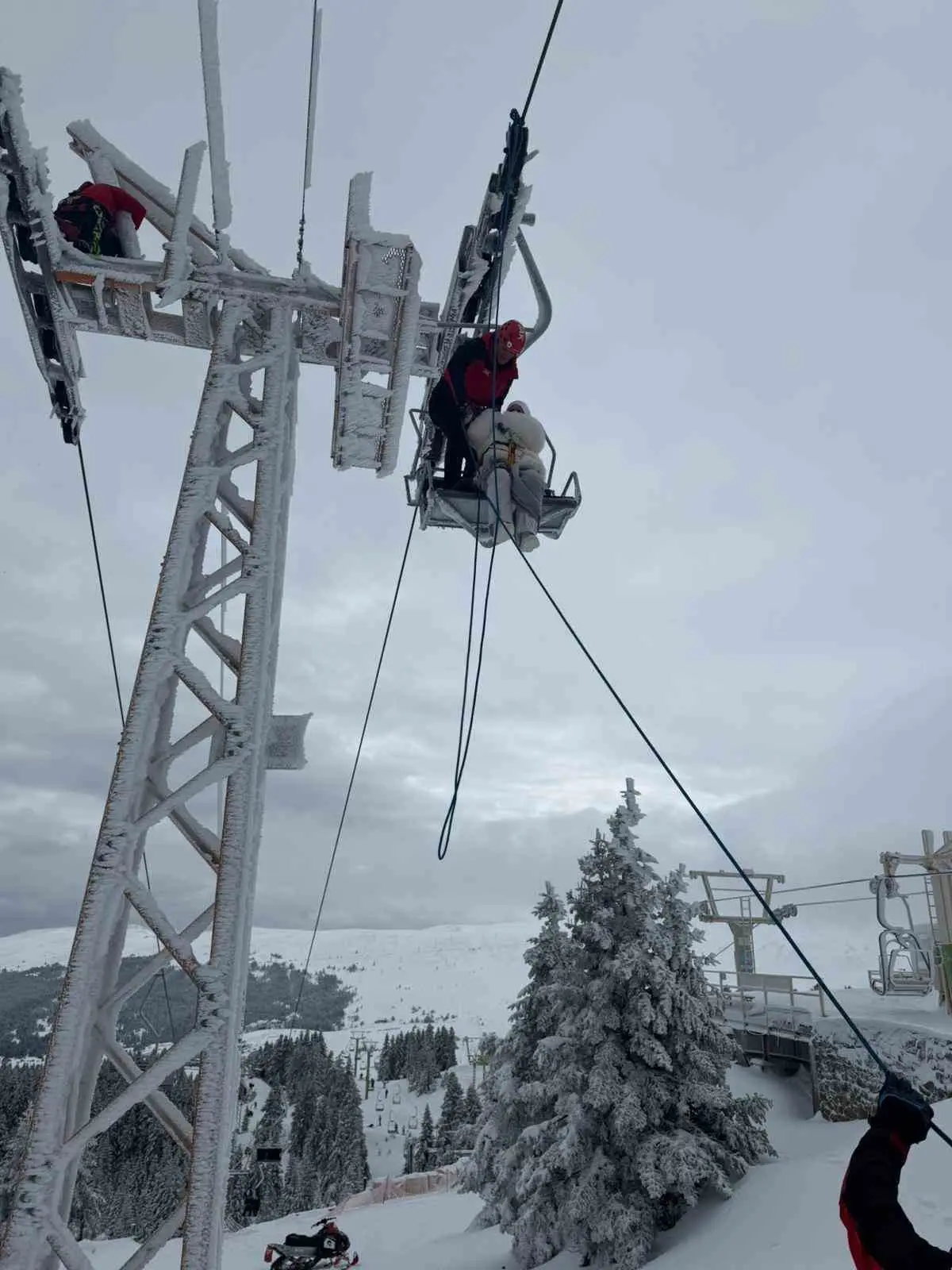 Kış turizminin merkezi Uludağ’daki Birinci Oteller Bölgesinde faaliyet gösteren Fahri