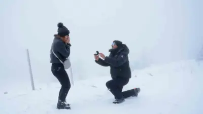 Kış turizminin gözdesi Uludağ, 2026 yılının ilk saatlerinde romantizmin zirveye