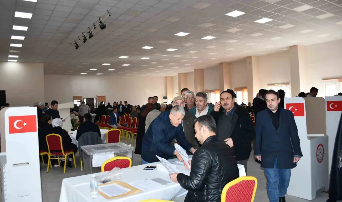 Samsun’un Vezirköprü ilçesinde Esnaf ve Sanatkârlar Odası’nın olağan genel kurulunda