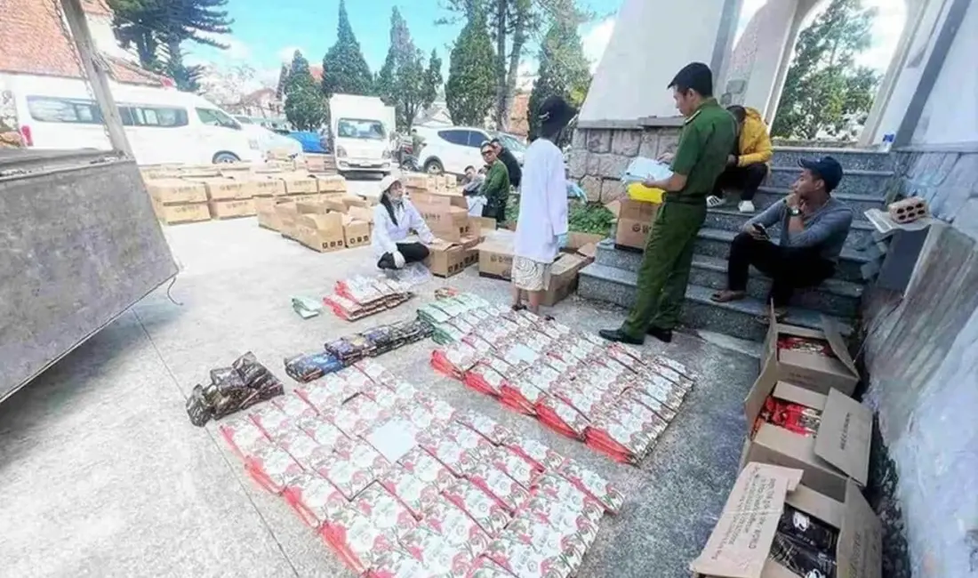 Vietnam’da polis, soya fasulyesinden sahte kahve üretimi yapılan depoya gerçekleştirdiği