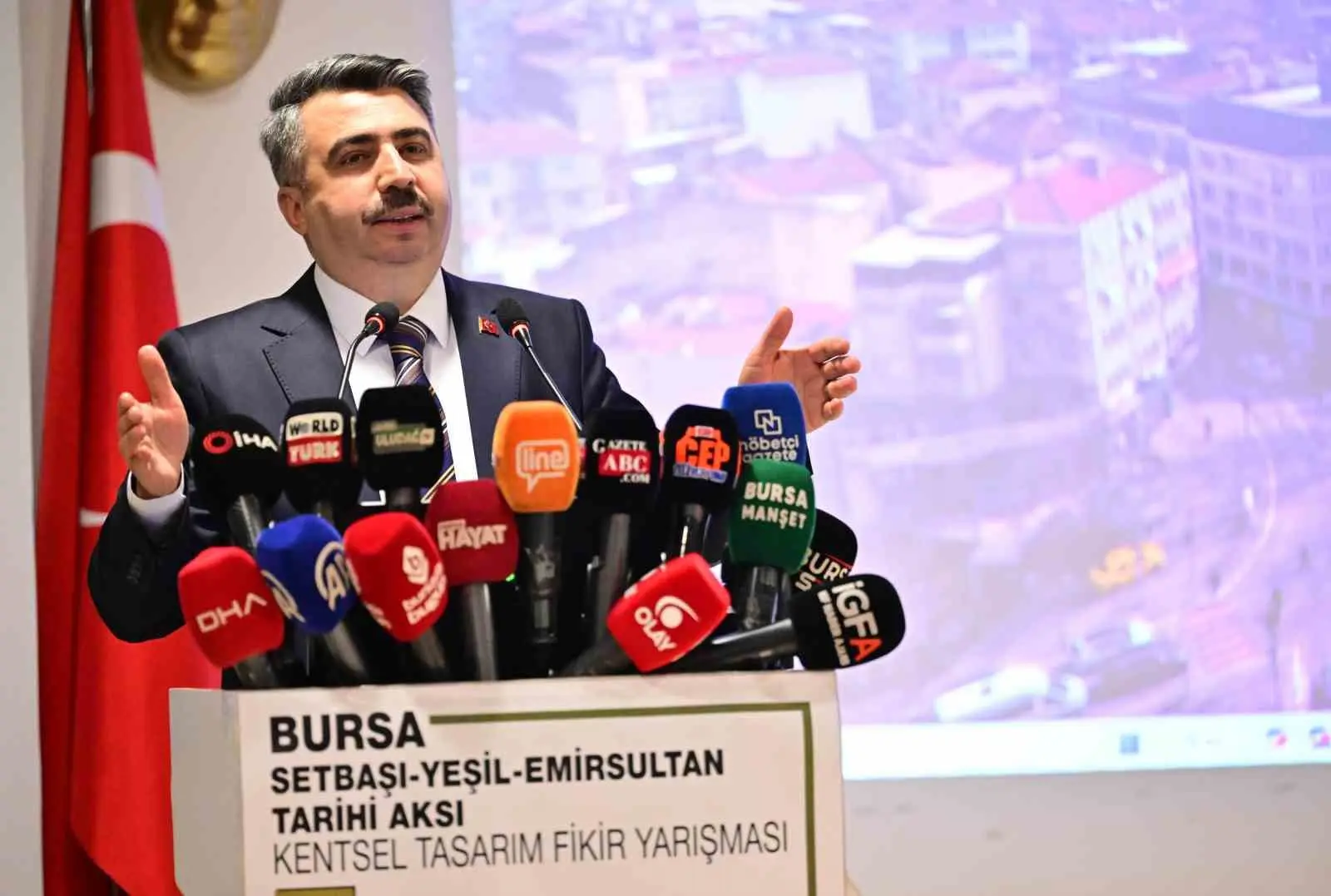 Yıldırım Belediyesi’nin, ‘Bursa Setbaşı-Yeşil-Emirsultan Tarihi Aksı Canlandırma Projesi’ kapsamında başlattığı