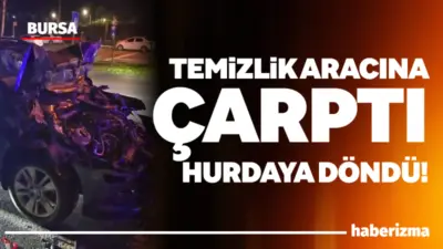 Bursa’nın Mudanya ilçesinde yol üzerinde temizlik yapan belediyenin kamyonetine arkadan