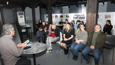 Nilüfer Belediyesi, Türk şiirinin “Akdenizli” sesi Ahmet Erhan’ı, doğum gününde