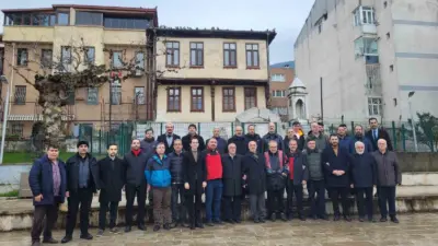 Osmanlı döneminde orduların sefere çıkarken zafer ve şükür namazı kıldığı