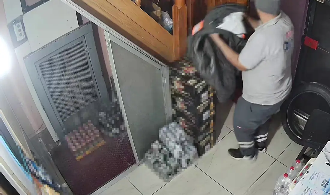 Antalya’da samimiyet kurduğu bir iş yerinden yüklü miktarda sigara ve