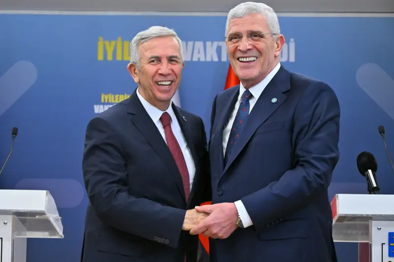 İYİ Parti Genel Başkanı Müsavat Dervişoğlu, başka partilerle bir ittifak