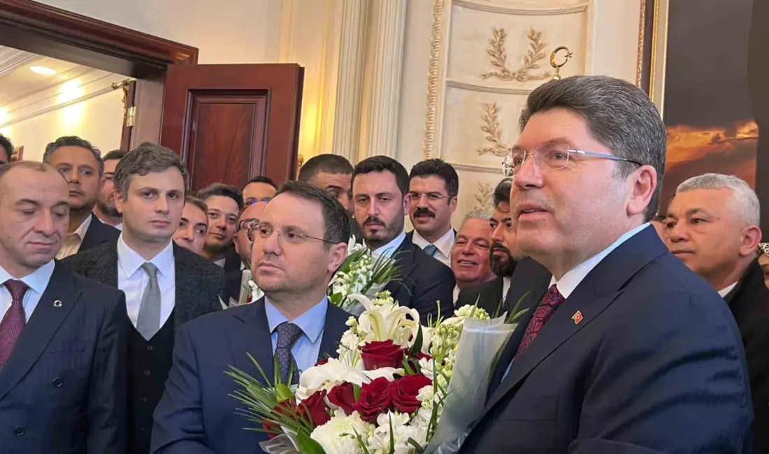 Adalet Bakanlığında devir teslim töreni düzenlendi. Yılmaz Tunç, görevi Adalet