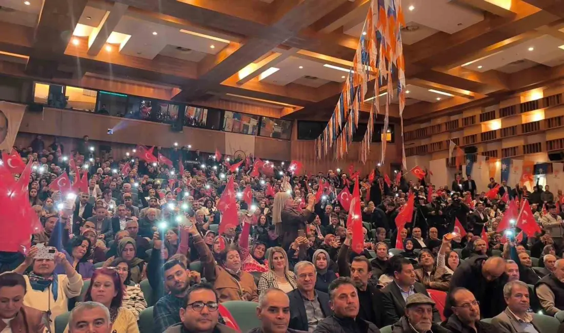 AK Parti Genel Başkan Yardımcısı Hayati Yazıcı, mevcut anayasanın darbe