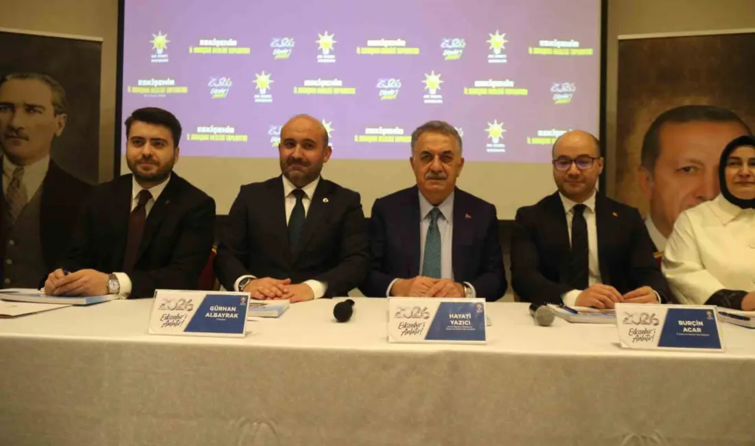 AK Parti Eskişehir İl Danışma Meclisi Toplantısı’nda konuşan İl Başkanı