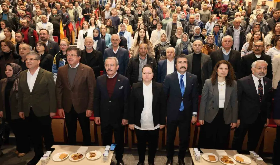 Acıpayam’da düzenlenen AK Parti Genişletilmiş İlçe Danışma Toplantısı’nda teşkilat mensupları