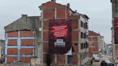 AK Parti İstanbul İl Başkanı Abdullah Özdemir, Bayrampaşa İsmetpaşa Mahallesi’nde