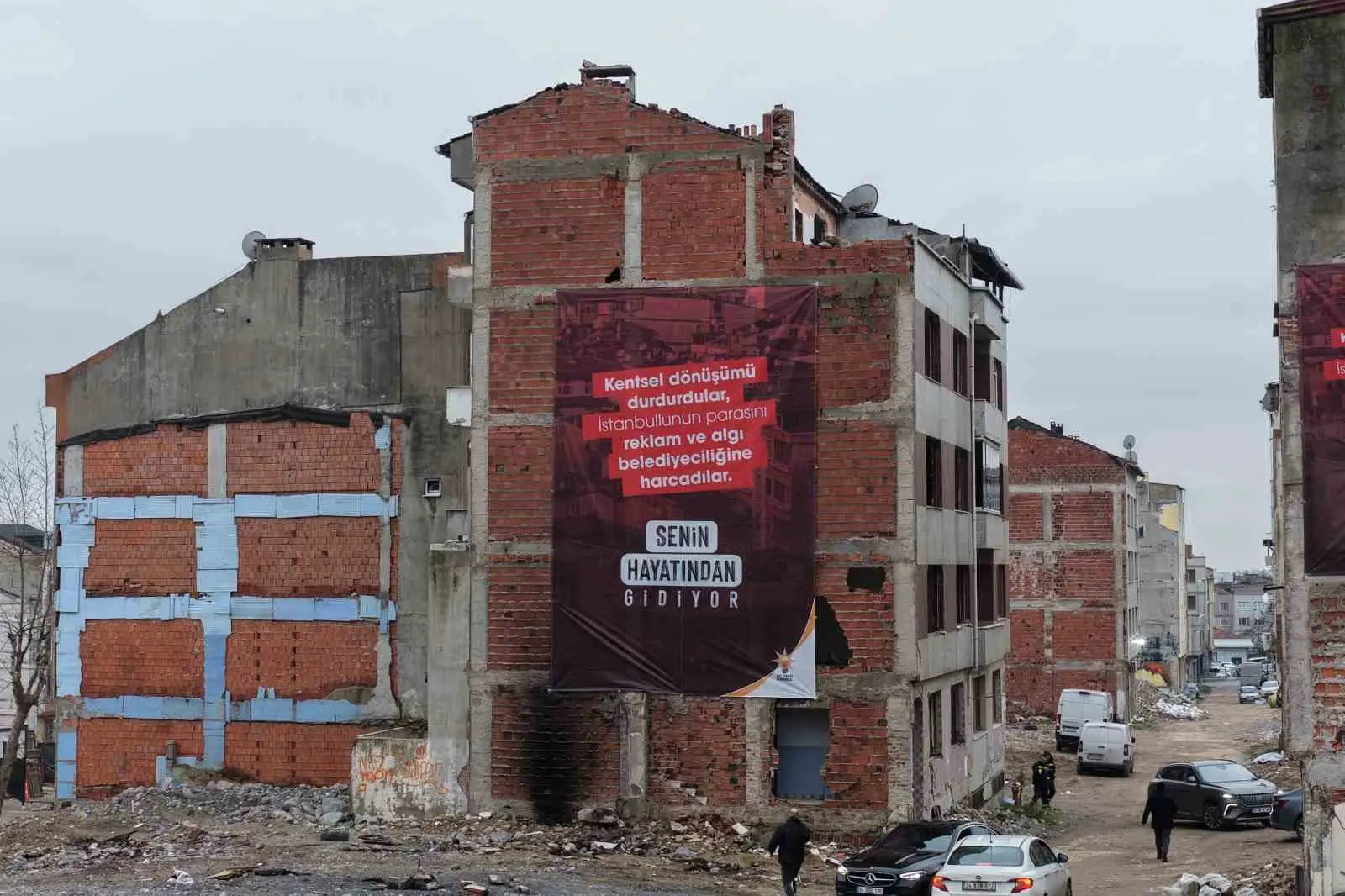 AK Parti İstanbul İl Başkanı Abdullah Özdemir, Bayrampaşa İsmetpaşa Mahallesi’nde