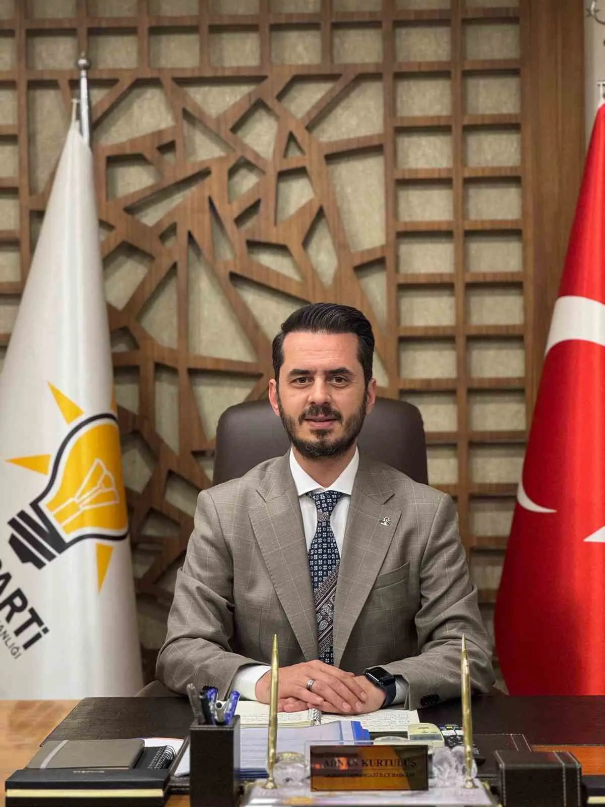 AK Parti Osmangazi İlçe Başkanı Adnan Kurtuluş, Osmangazi Belediye Başkanı